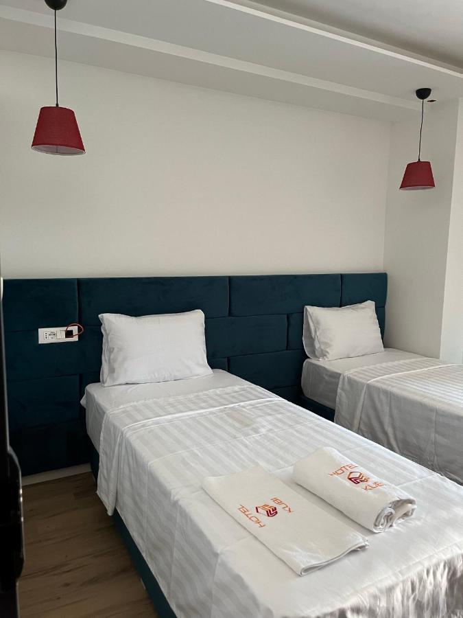 Kubi Hotel ストルガ エクステリア 写真