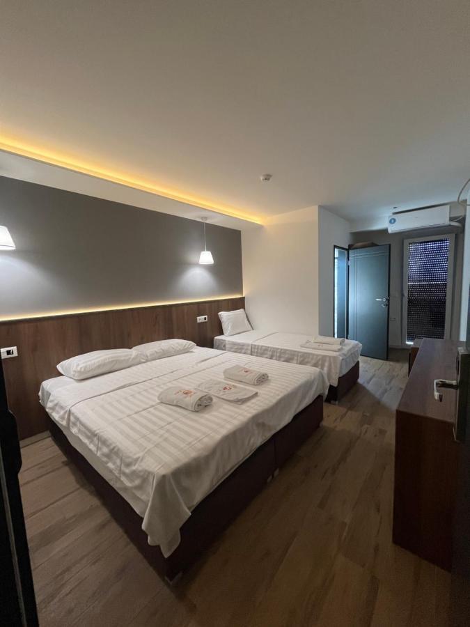 Kubi Hotel ストルガ エクステリア 写真